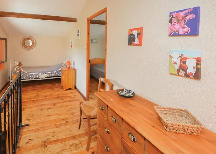 3 Bedroom Gorgeous In Σπίτι διακοπών Barjac (Gard)