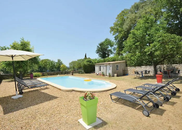3 Bedroom Gorgeous In Σπίτι διακοπών *