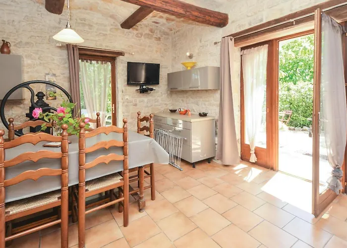 3 Bedroom Gorgeous In *