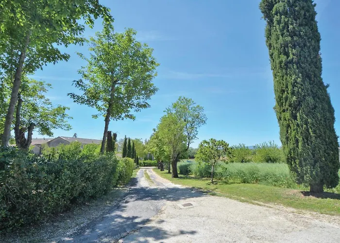 3 Bedroom Gorgeous In Σπίτι διακοπών *